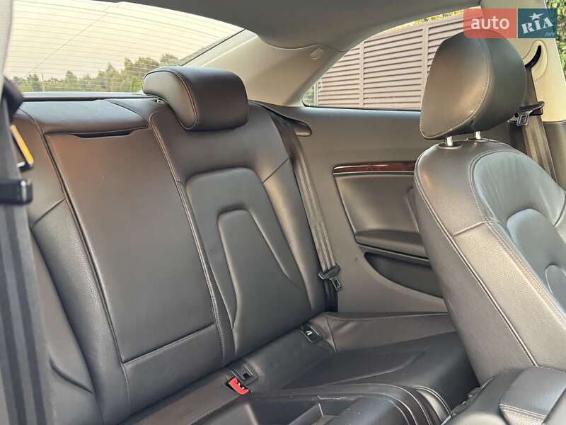 Купе Audi A5 2012 в Києві