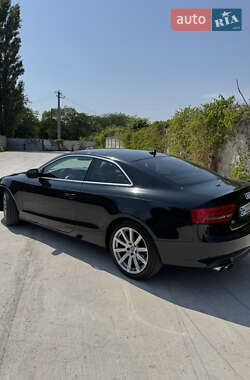 Купе Audi A5 2011 в 