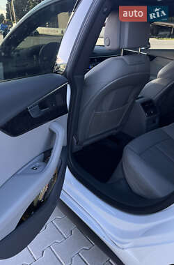Купе Audi A5 2019 в 