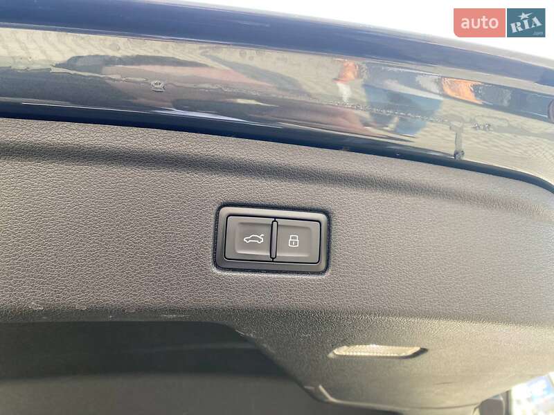 Лифтбек Audi A5 2019 в Львове