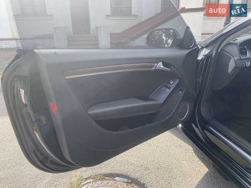 Купе Audi A5 2014 в Киеве