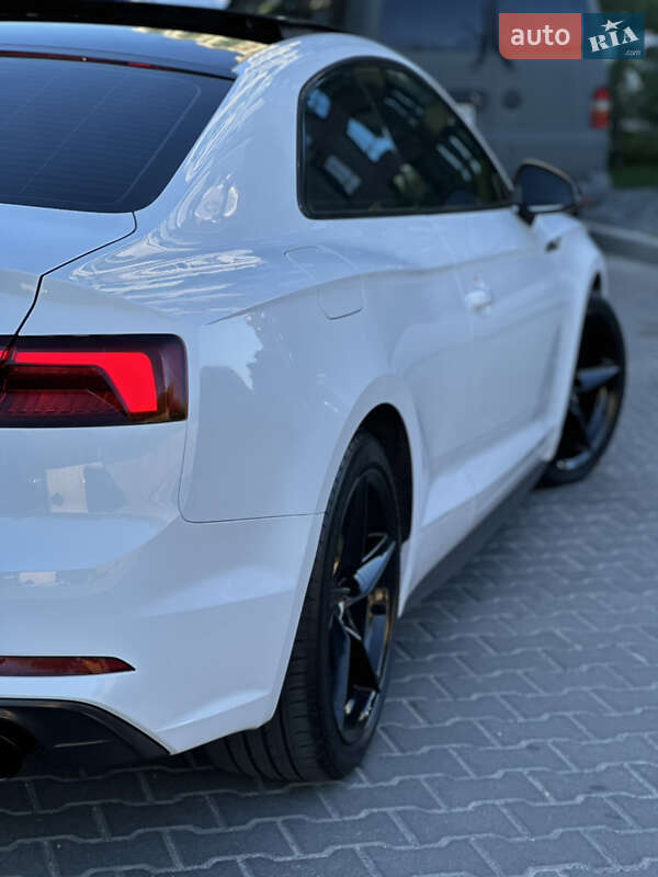 Купе Audi A5 2017 в Киеве