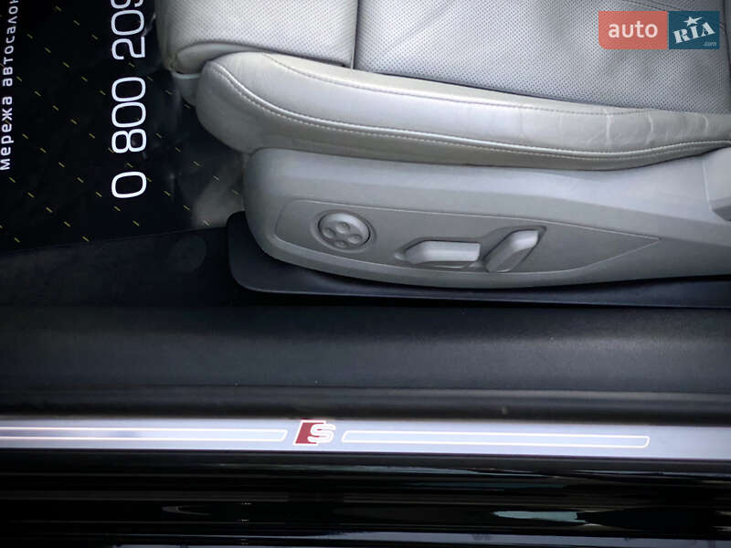 Кабриолет Audi A5 2024 в Киеве