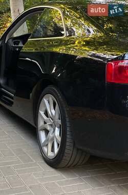 Купе Audi A5 2011 в 