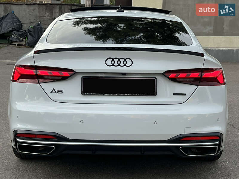 Лифтбек Audi A5 2021 в Киеве фото 12 Лифтбек Audi A5 2021 в Киеве