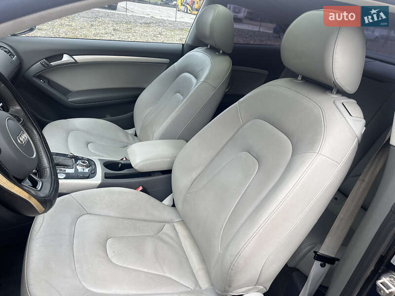 Купе Audi A5 2012 в Львові