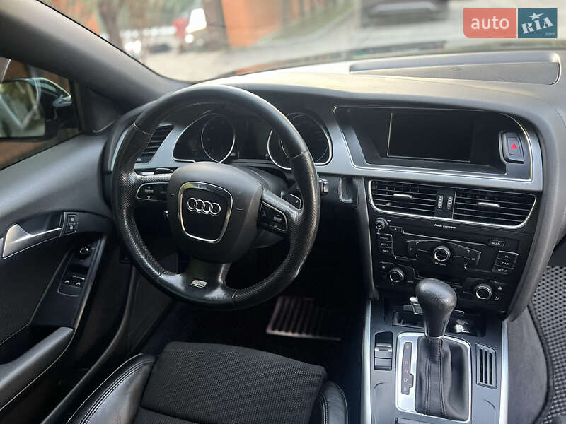 Купе Audi A5 2010 в Дніпрі