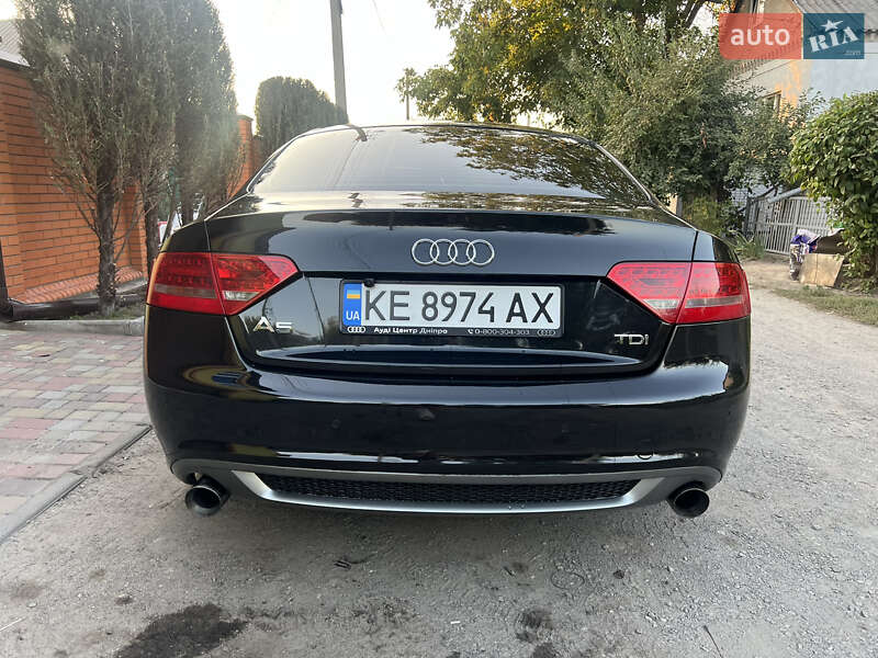 Купе Audi A5 2010 в Дніпрі