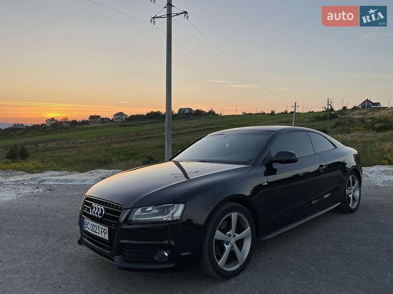 Купе Audi A5 2010 в 