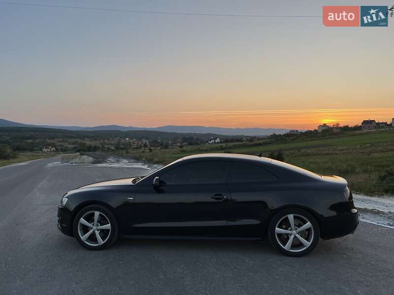 Купе Audi A5 2010 в Львове