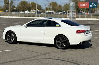Купе Audi A5 2011 в 