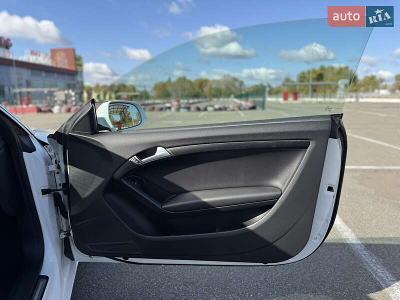 Купе Audi A5 2011 в Киеве