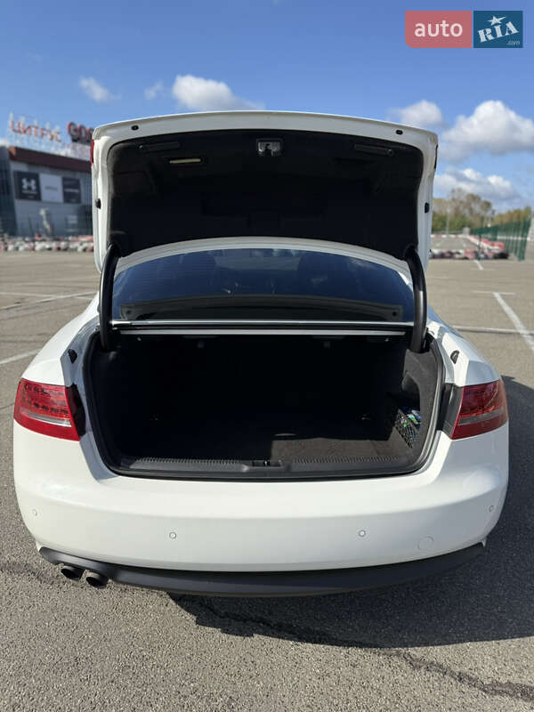 Купе Audi A5 2011 в Киеве