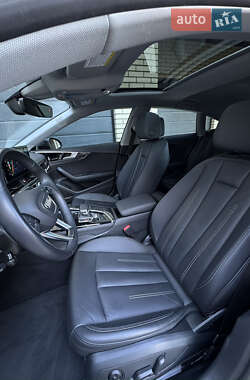 Ліфтбек Audi A5 2022 в 