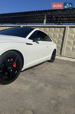 Купе Audi A5 2017 в 