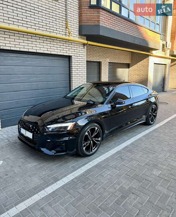 Лифтбек Audi A5 2022 в 