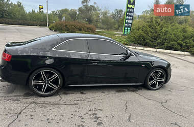 Купе Audi A5 2010 в 