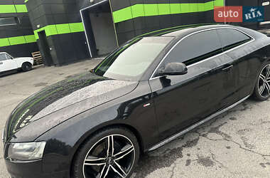 Купе Audi A5 2010 в 