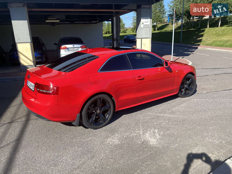 Купе Audi A5 2011 в Киеве