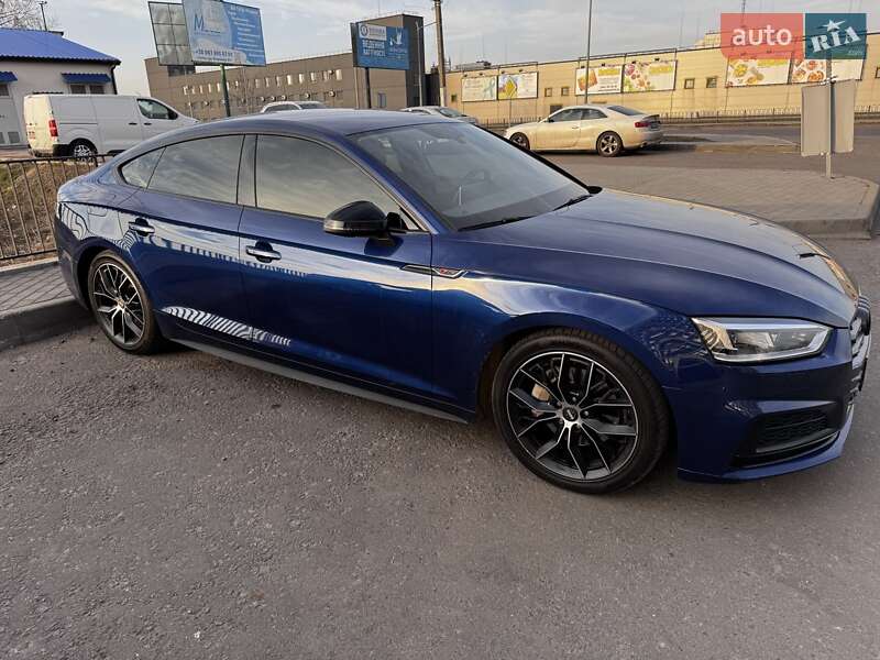 Кабріолет Audi A5 2017 в Києві