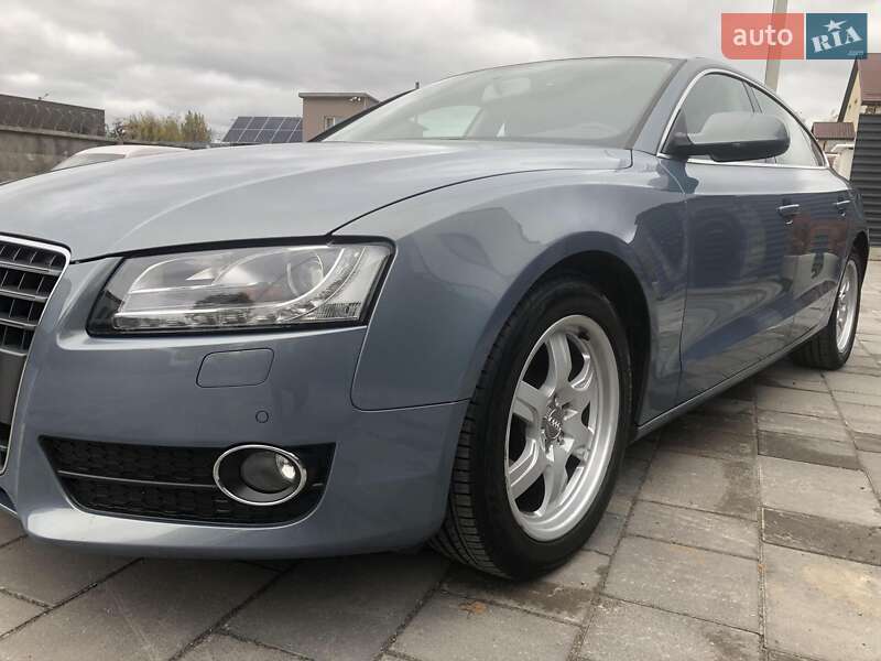 Купе Audi A5 2009 в Петропавловской Борщаговке