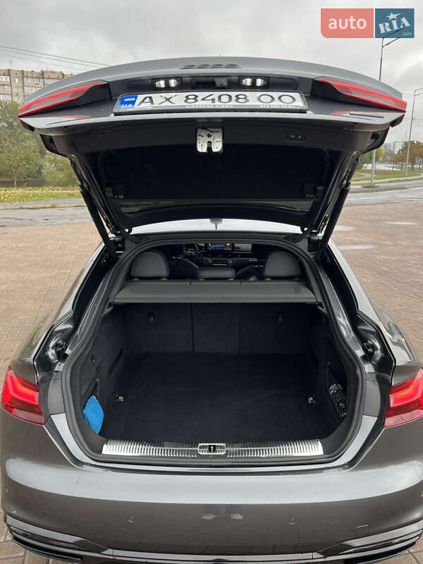 Лифтбек Audi A5 2020 в Киеве