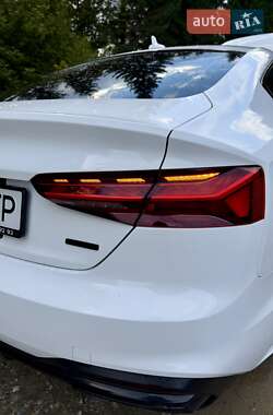 Ліфтбек Audi A5 2020 в 
