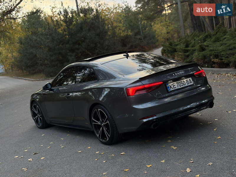 Купе Audi A5 2017 в Новомосковську