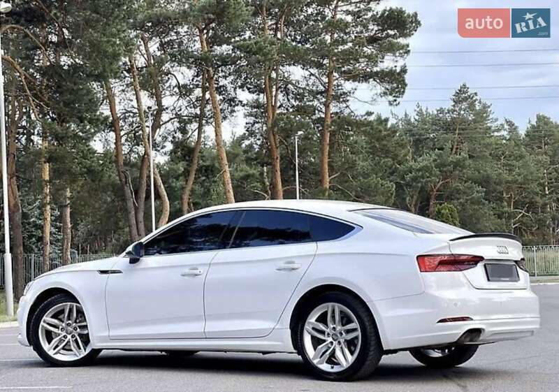 Купе Audi A5 2017 в Киеве