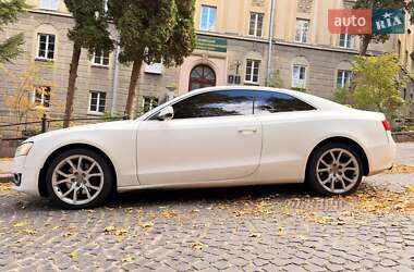 Купе Audi A5 2011 в 