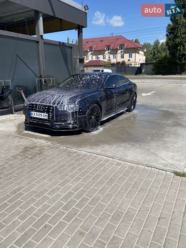 Купе Audi A5 2012 в Киеве