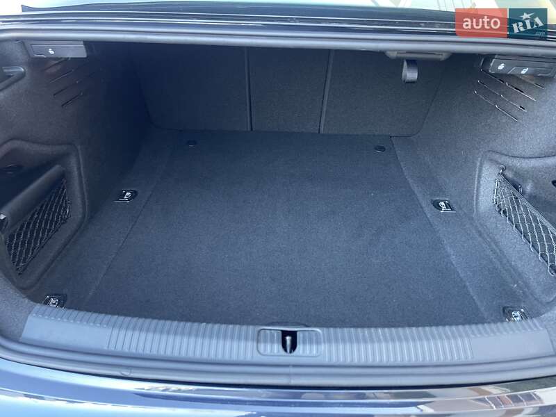 Купе Audi A5 2017 в Киеве фото 15 Купе Audi A5 2017 в Киеве