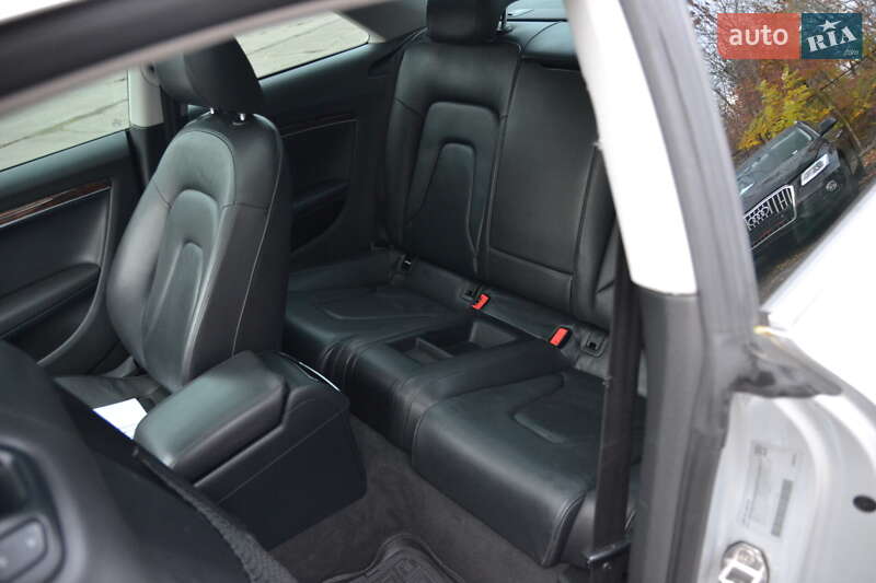 Купе Audi A5 2011 в Луцке
