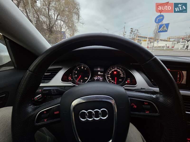Купе Audi A5 2010 в Києві фото 14 Купе Audi A5 2010 в Києві