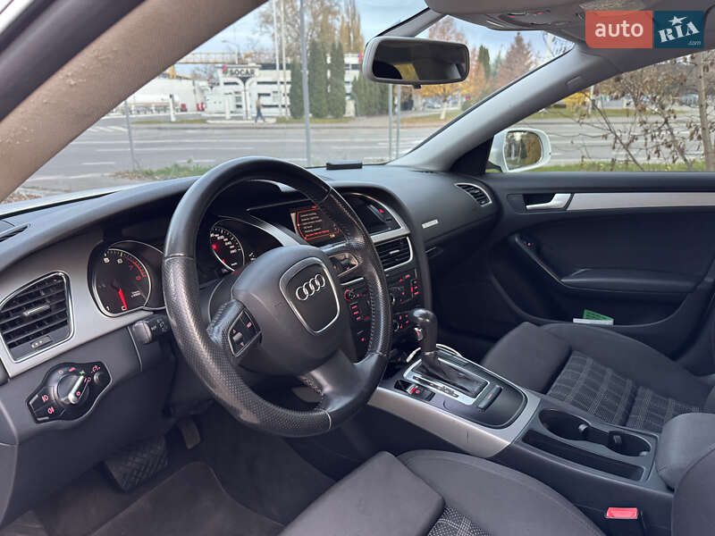 Купе Audi A5 2010 в Києві фото 15 Купе Audi A5 2010 в Києві