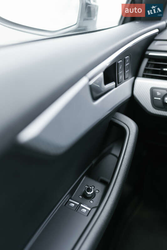 Купе Audi A5 2018 в Львові