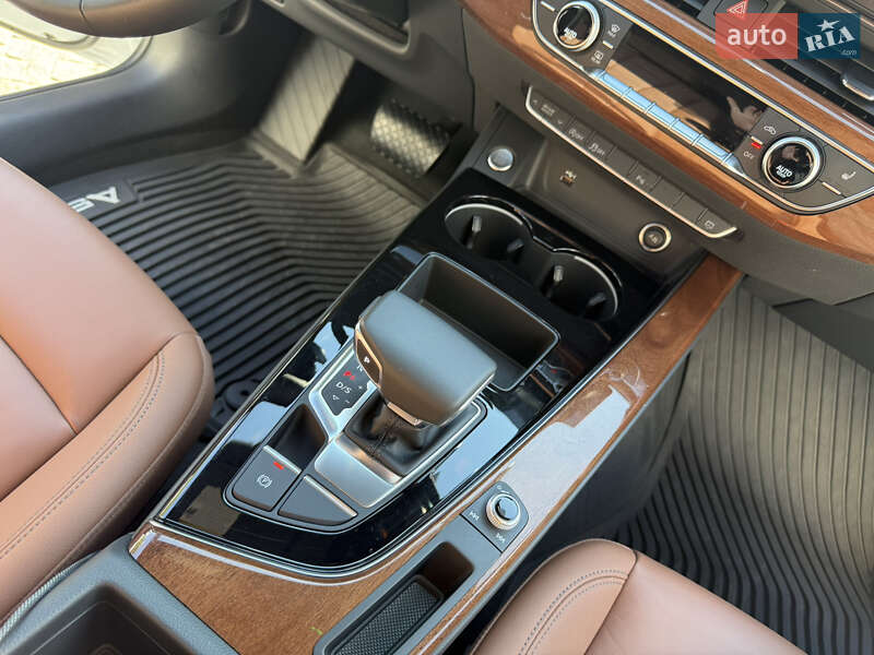 Лифтбек Audi A5 2022 в Днепре