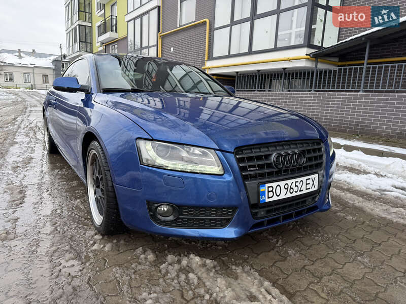 Купе Audi A5 2011 в Жовкве