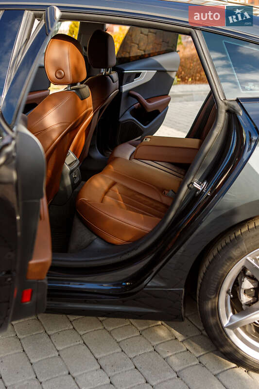 Купе Audi A5 2019 в Шептицькому