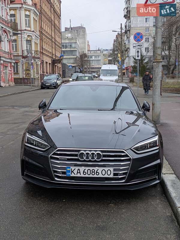 Купе Audi A5 2018 в Киеве