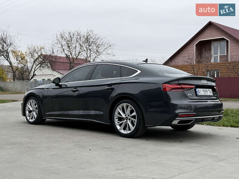 Лифтбек Audi A5 2022 в Барышевке