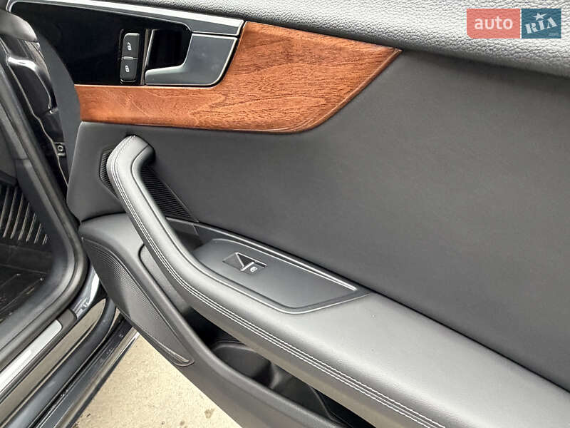 Лифтбек Audi A5 2022 в Барышевке