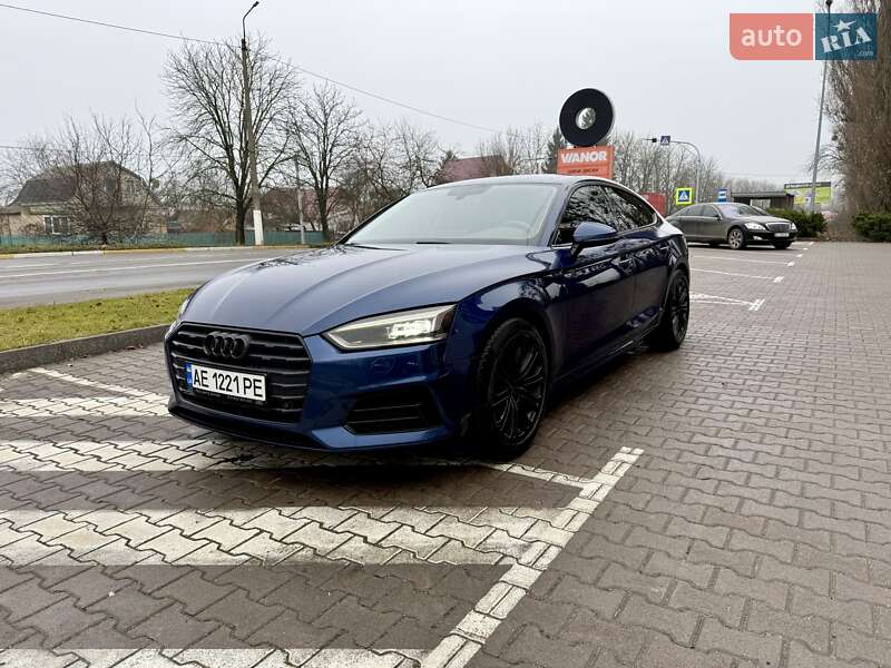 Купе Audi A5 2017 в Киеве фото 14 Купе Audi A5 2017 в Киеве