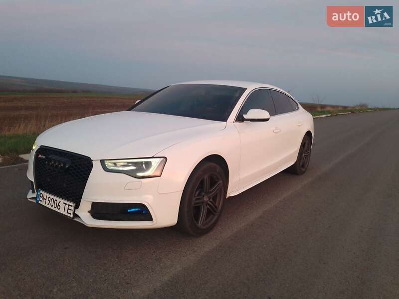 Купе Audi A5 2012 в Раздельной