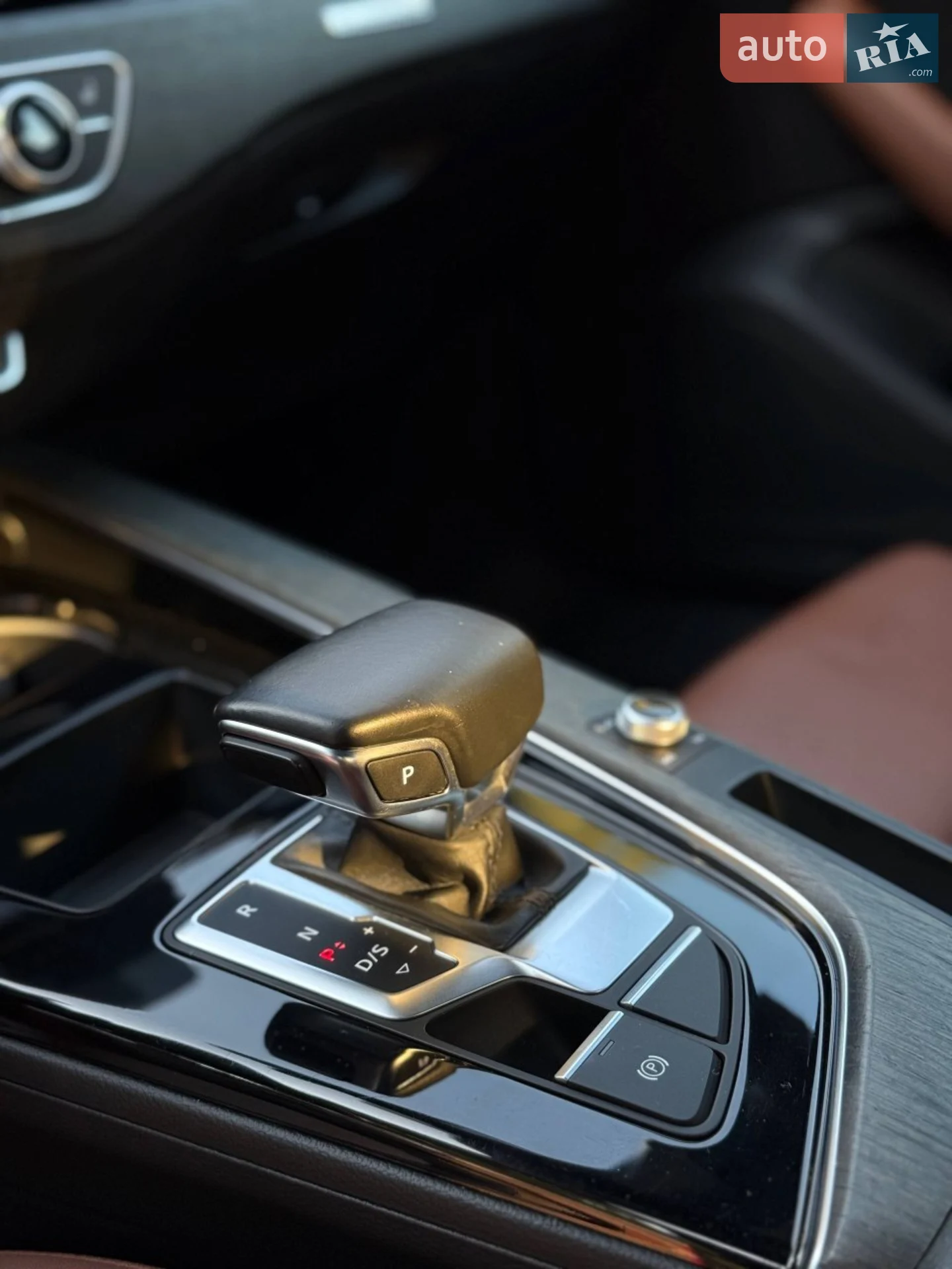 2018 Volkswagen Touareg - мініатюра 7