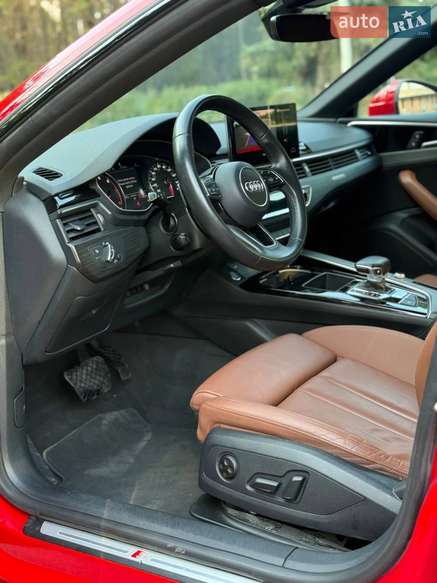 2018 Volkswagen Touareg - мініатюра 13