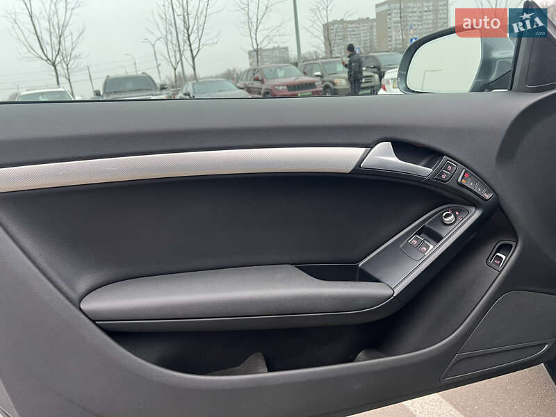 Купе Audi A5 2014 в Киеве