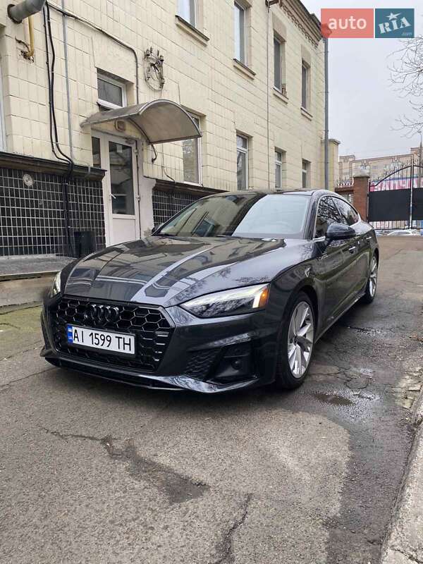 Лифтбек Audi A5 2022 в Киеве
