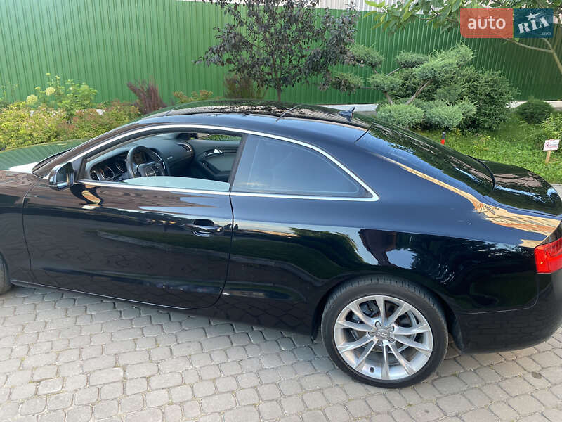 Купе Audi A5 2013 в Луцке