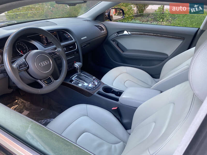 Купе Audi A5 2013 в Луцке